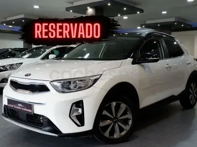 Begagnad Kia Stonic 120 HK (88 kW) 2020 Vit SUV