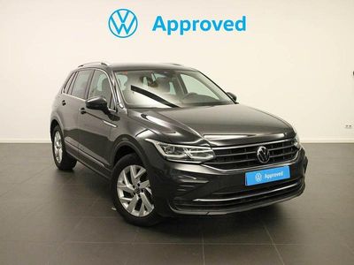 Usado VW Tiguan Life 150 CV (110 kW) 2021 Gris SUV