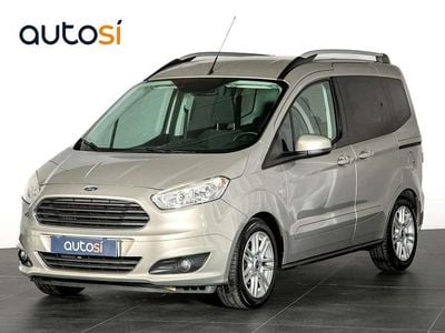 Gris Usado 2016 Ford Tourneo Courier Titanium Monovolumen | 9990 € (Buen precio)