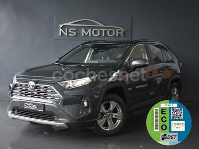 Gris / plata Usado 2022 Toyota RAV4 Hybrid Business Edition SUV | 30.900 € (Buen precio)