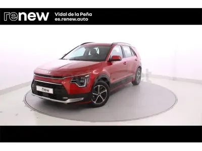 Usado Kia Niro 129 CV (94 kW) 2025 Rojo SUV