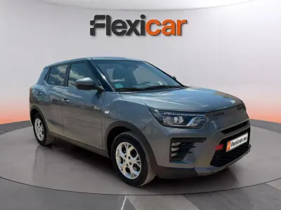Usado SsangYong Tivoli 135 CV (99 kW) 2024 Gris SUV