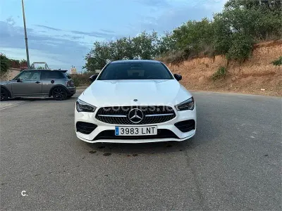 Usado Mercedes CLA200 Shooting Brake 150 CV (110 kW) 2021 Blanco Familiar