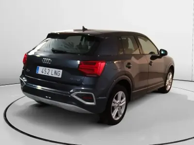 Usado Audi Q2 Advanced Plus 150 CV (110 kW) 2021 Gris SUV