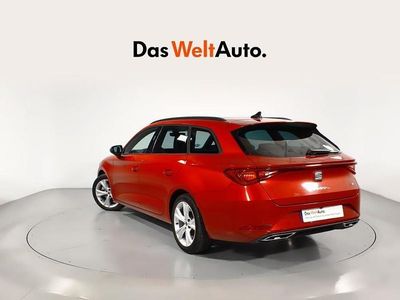 Usado Seat Leon FR 150 CV (110 kW) 2021 Rojo Familiar