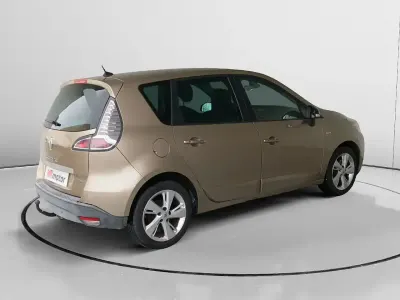 Usado Renault Scenic E-Tech LIMITED 115 CV (84 kW) 2015 Beige