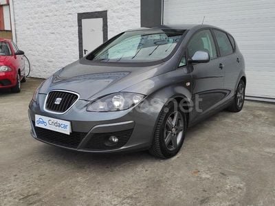 Usado Seat Altea I-Tech 105 CV (77 kW) 2014 Gris / plata Monovolumen