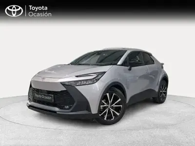 Usado Toyota C-HR Advance 140 CV (102 kW) 2025 Gris / plata SUV