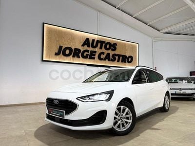 Usado Ford Focus Trend 120 CV (88 kW) 2023 Blanco Familiar