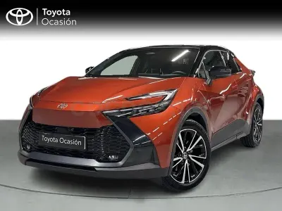 Usado Toyota C-HR 223 CV (164 kW) 2026 Rojo SUV