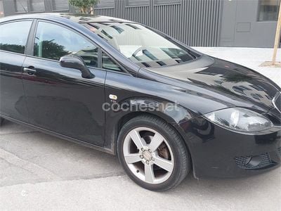 Negro Usado 2005 Seat Leon Sport Berlina | 3550 € (Buen precio)