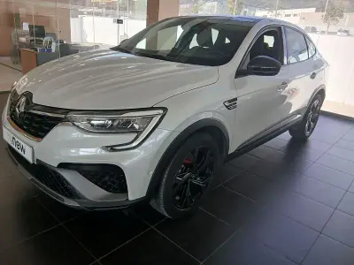 Usado Renault Arkana R.S. 145 CV (106 kW) 2021 Blanco SUV