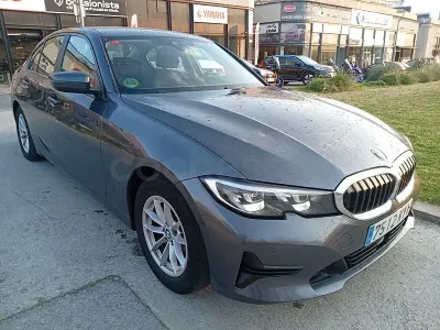 Begagnad BMW 320 Executive 190 HK (139 kW) 2019 Grå Sedan