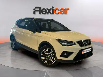 Usado Seat Arona Ecomotive 95 CV (69 kW) 2018 Blanco SUV