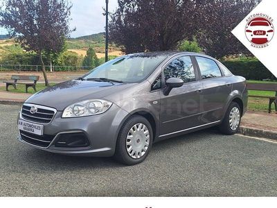 Usado Fiat Linea 95 CV (69 kW) 2014 Gris / plata Berlina