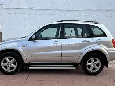 Usado Toyota RAV4 Sol 116 CV (85 kW) 2003 Gris / plata SUV