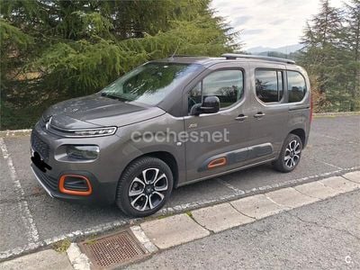 Usado Citroën Berlingo Shine 130 CV (95 kW) 2022 Gris / plata Monovolumen