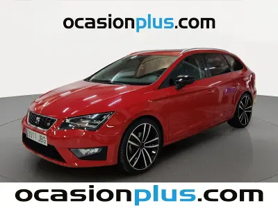Używany Seat Leon FR 150 KM (110 kW) 2014 Czerwony Minivan