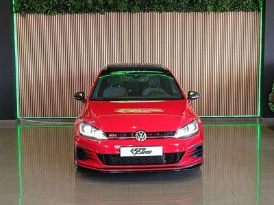 Usado VW Golf VII GTI 290 CV (213 kW) 2019 Rojo Utilitario
