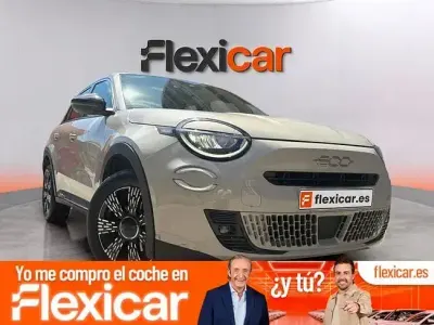 Usado Fiat 600 100 CV (73 kW) 2025 Blanco SUV