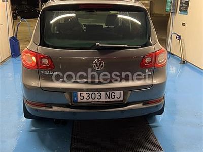 Usado VW Tiguan Advance 150 CV (110 kW) 2010 Gris / plata SUV