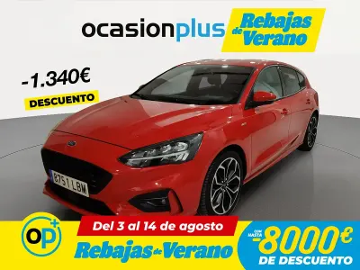 Usado Ford Focus ST-Line 125 CV (91 kW) 2019 Rojo Berlina
