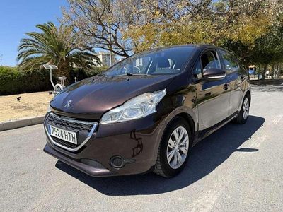 Usado Peugeot 208 Active 82 CV (60 kW) 2013 Burdeos Utilitario