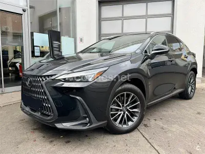 Usado Lexus NX450h+ Executive Line 306 CV (225 kW) 2022 Gris / plata SUV