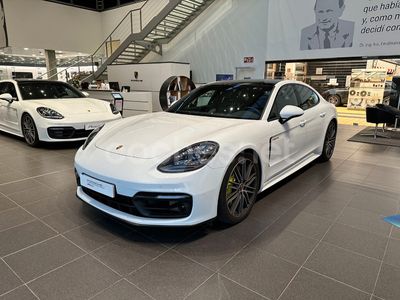 Porsche Panamera 4S