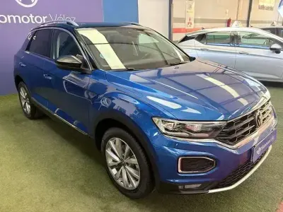 Usado VW T-Roc Advance 110 CV (80 kW) 2022 Azul SUV