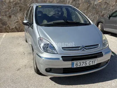 Używany Citroën Xsara Picasso Exclusive 117 KM (86 kW) 2004 Szary Minivan