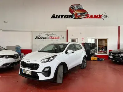 Usado Kia Sportage 136 CV (100 kW) 2022 Blanco SUV