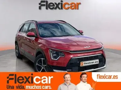 Usado Kia Niro 141 HP (103 kW) 2022 Vermelho SUV