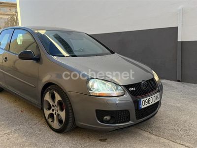 VW Golf V