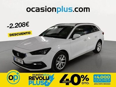 Usado Seat Leon Style 115 CV (84 kW) 2021 Blanco Familiar