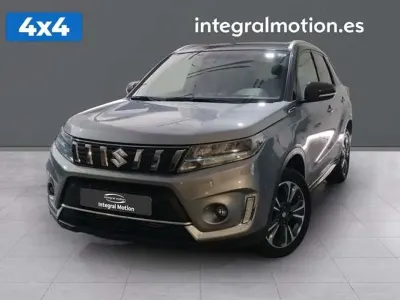 Usado Suzuki Vitara GLX 129 CV (94 kW) 2023 Gris SUV