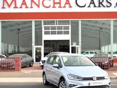 Usado VW Golf Sportsvan Sportline 115 CV (84 kW) 2019 Gris / plata Monovolumen