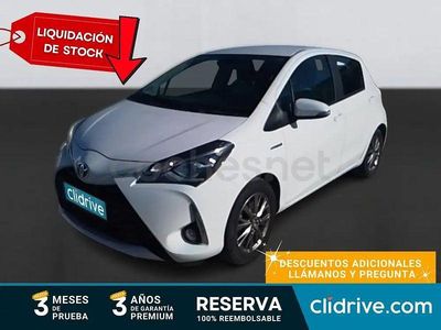 Usado Toyota Yaris Hybrid Active 100 CV (73 kW) 2019 Blanco Berlina