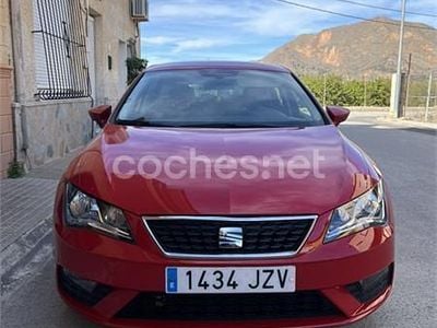 Rojo Usado 2017 Seat Leon Reference Berlina | 10.000 € (Buen precio)