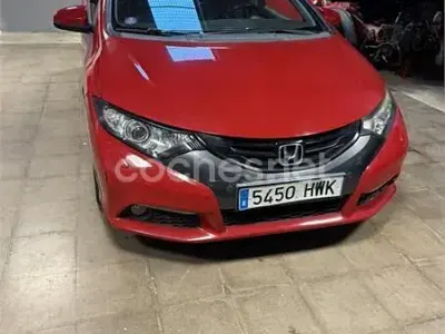 Usado Honda Civic Lifestyle 142 CV (104 kW) 2014 Rojo Berlina