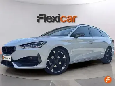 Usado Cupra Leon 150 CV (110 kW) 2023 Blanco Familiar
