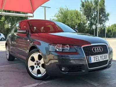 Usado Audi A3 Sportback Attraction 140 CV (102 kW) 2006 Negro Utilitario