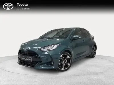 Używany Toyota Yaris Hybrid Style 116 KM (85 kW) 2025 Zielony Sedan/Limuzyna