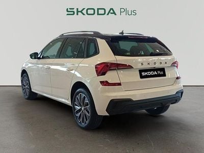 Usado Skoda Kamiq Selection 115 CV (84 kW) 2024 Blanco SUV