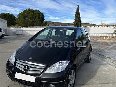 Usado Mercedes A180 Urban 109 CV (80 kW) 2012 Negro Berlina