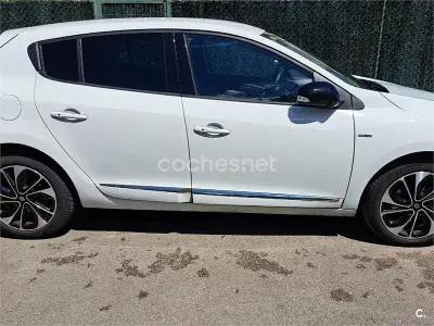 Usado Renault Mégane Bose Edition 110 CV (80 kW) 2015 Blanco Berlina