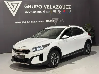 Usado Kia XCeed 100 CV (73 kW) 2024 Blanco SUV