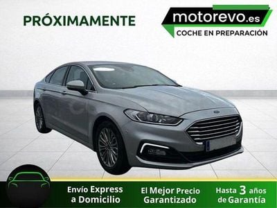 Usado Ford Mondeo Titanium 187 CV (137 kW) 2021 Gris / plata Berlina