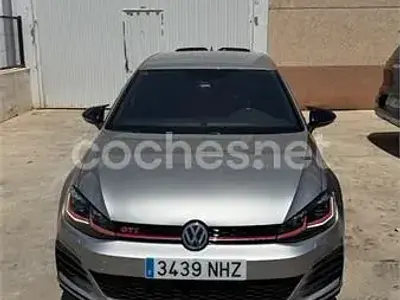 Usado VW Golf VII GTI 245 CV (180 kW) 2018 Gris / plata Berlina