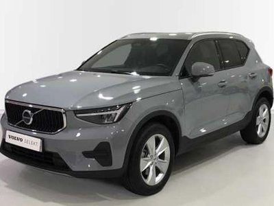 Gris Usado 2024 Volvo XC40 Core SUV | 35.990 € (Precio justo)